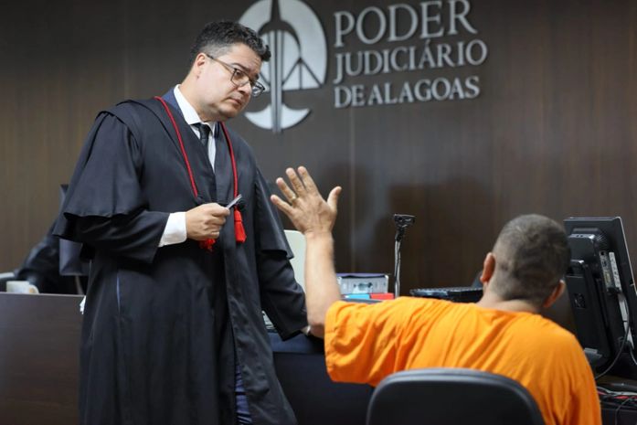 Após 13 horas de júri, acusado de mandar matar jovem é condenado a 24 anos de prisão