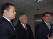 Representantes dos poderes executivo e legislativo
