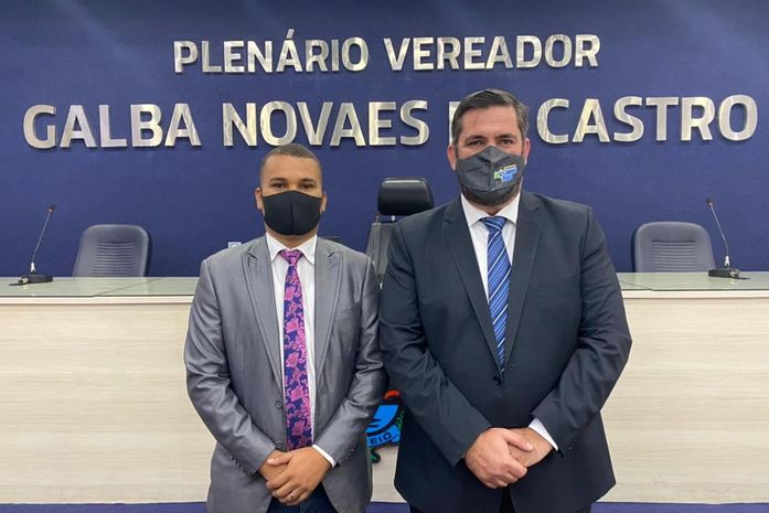 Leonardo Dias recebe primeiro participante do projeto Vereador Por Um Dia