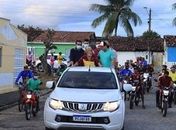 Ex-prefeito acusado de tráfico de drogas e porte ilegal de armas sai da cadeia e é recebido com festa e carreata