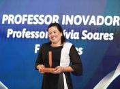 Técnica da Ufal recebe prêmio nacional na área da Educação