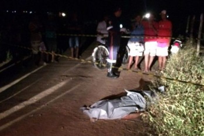 Colisão com ônibus deixa um motociclista morto e outro ferido em Craíbas