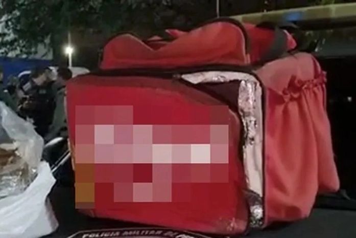 Casal é preso em flagrante realizando "delivery" de tráfico de drogas, em Maceió