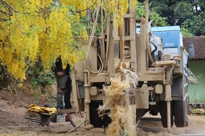 Prefeitura de Santana do Mundaú realiza perfuração de poço artesiano na Munguba