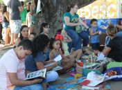 Fliara aproxima crianças pelo prazer da literatura infantil