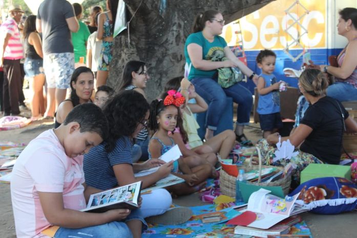 Fliara aproxima crianças pelo prazer da literatura infantil