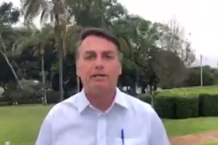 Em vídeo, Bolsonaro defende abertura do comércio