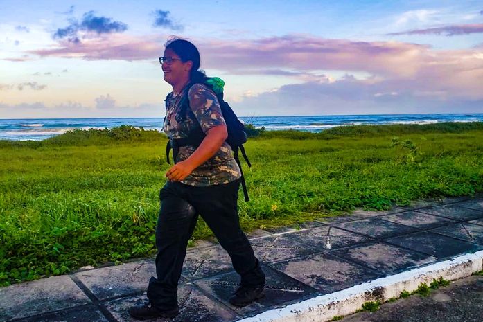 Jovem integrante do Grupo Caiçara caminha 350 km do sertão da Bahia até Maceió