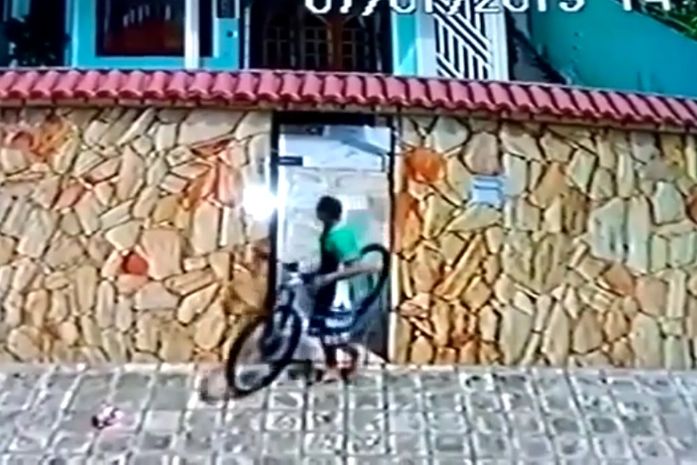Ação criminosa aconteceu na segunda-feira (7).
