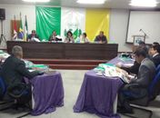Pleito de placas indicativas toma o tempo de sessão do legislativo de Arapiraca