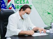 Prefeito Luciano Barbosa assina termo de adesão ao selo Unicef 2021- 2024