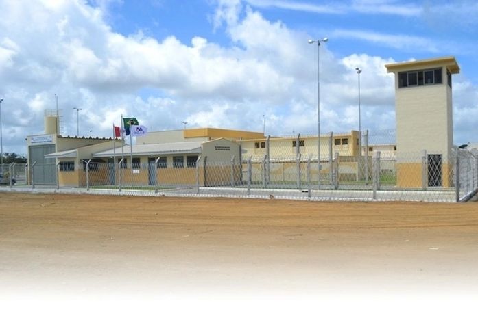 Presos são transferidos da capital para o presidio do Agreste