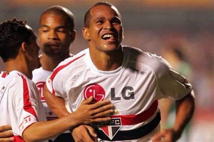 Ídolo do futebol Aloísio Chulapa elogia a iniciativa da prefeitura de Palmeira em homenagear Zagallo com inauguração de obra