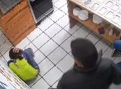 Polícia investiga agressão, registrada em vídeo, contra mulher em local de trabalho