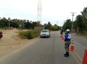 Condutor tenta fugir de blitz é preso por embriaguez