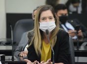 Deputada alagoana defende o direito ao acesso a absorventes pela população mais pobre