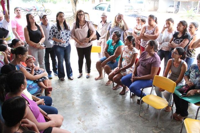 Educação de Santana do Mundaú realiza reunião com pais da zona rural