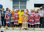 Prefeitura de Mata Grande: Idosos do SCFV invadem as ruas da cidade avisando com alegria que já é São João!