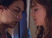 ‘A cinco passos de você’ e ‘Nós’ são as grandes estreias da semana nas telonas