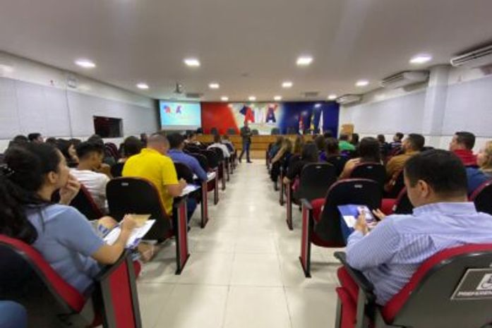 Curso sobre nova Lei de Licitações inicia na AMA