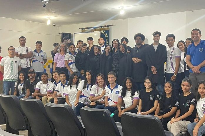 Estudantes de Arapiraca discutem combate à violência contra a mulher em atividade promovida pelo MPAL