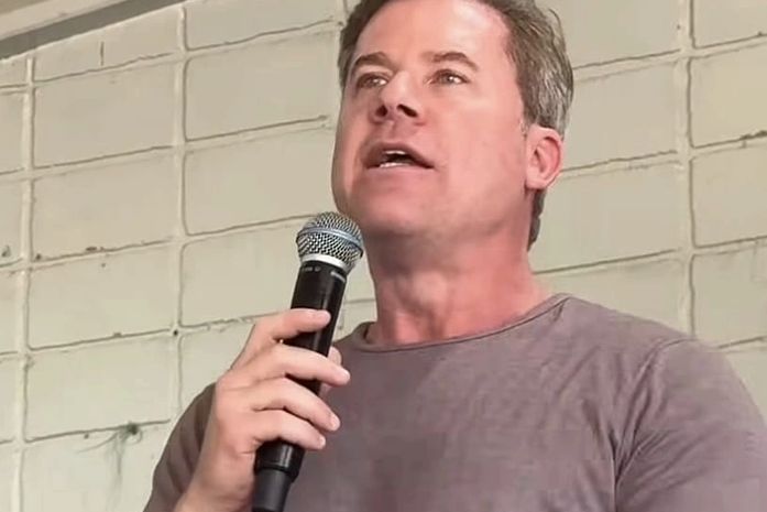 Marx Beltrão critica recorde histórico da carga tributária e cobra redução de impostos para proteger trabalhadores e gerar empregos