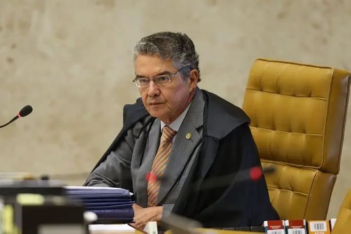 Marco Aurélio Mello proíbe governo de efetuar cortes no Bolsa Família