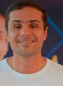 Campanha de Alexandre Ayres ganha as ruas de Maceió com adesivaço neste sábado (22)