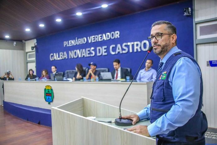 Lei de Leonardo Dias amplia funcionamento da Rua Fechada para feriados e estende horários aos domingos