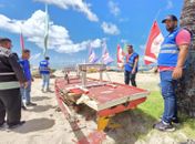 Ação retira mais de 40 toneladas de materiais inservíveis abandonados na areia