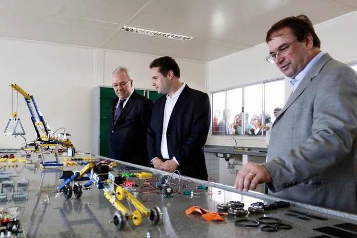 Escolas em tempo integral terão cursos do Pronatec