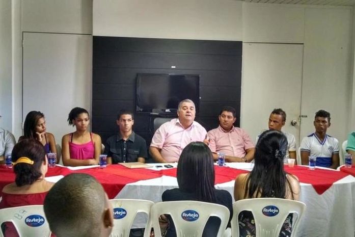 Prefeito George Clemente recebe presidentes dos grêmios estudantis