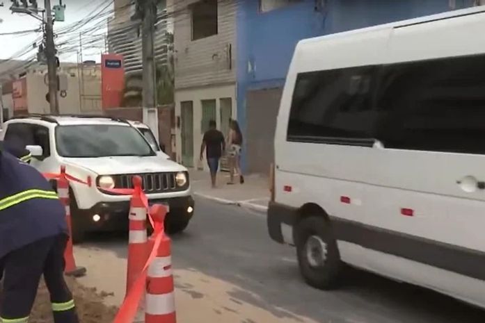 Vazamento de gás mobiliza Bombeiros e interdita parcialmente rua na Pajuçara