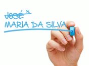 Nome Social é aquele reconhecido por travestis e transexuais, bem como são identificados pela comunidade em que vivem.