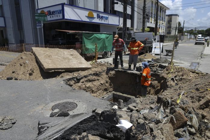 Infraestrutura recupera trecho de galeria na Avenida João Davino