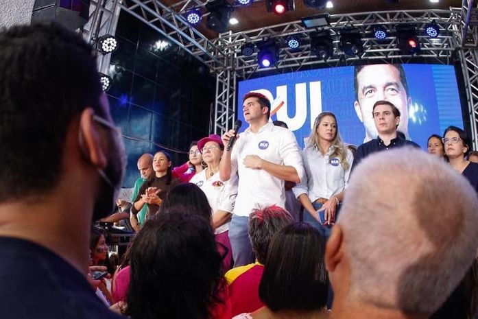 Rui oficializa sua pré-candidatura ao governo de AL durante encontro com lideranças em Maceió