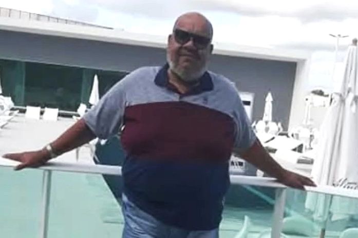 Poeta alagoano narra histórico de "Meu Padim Ciço" por meio da leitura de cordel