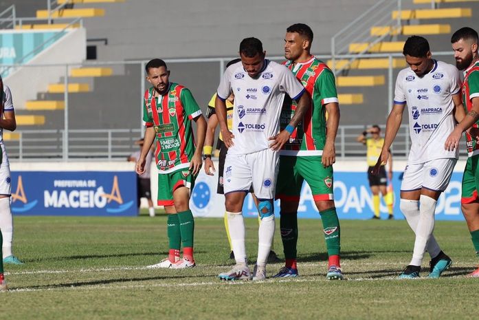 CSE vence o Cruzeiro de virada e sela o rebaixamento do estrelado arapiraquense