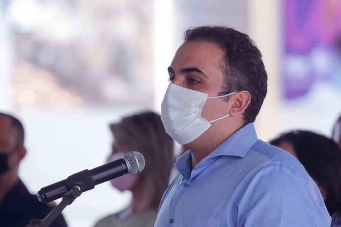 Prefeito Renato Filho anuncia 1 mil carteiras para população de baixa renda
