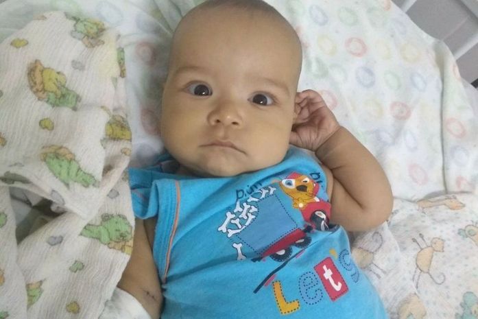 Bebê de seis meses precisa urgente de doação de sangue