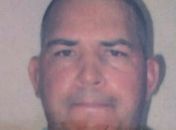 Homem é preso após matar mulher na frente do filho