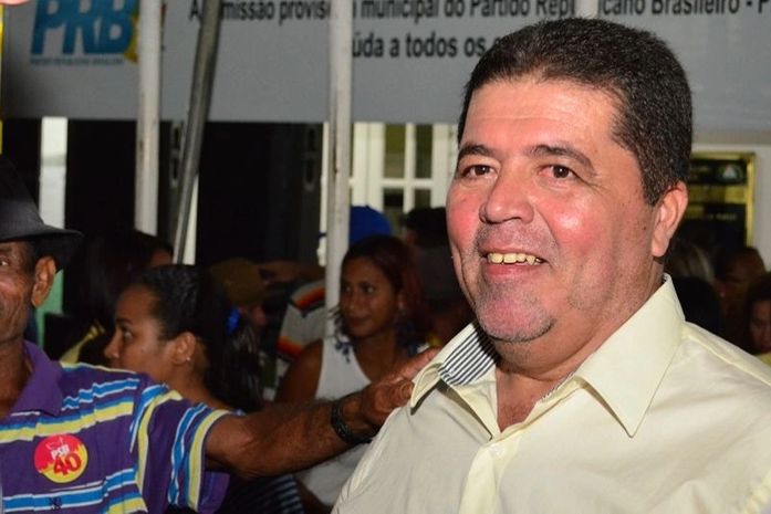 Adriano Barros ao que parece acabou com a farra do descaso da administração pública em Joaquim Gomes, onde os últimos prefeitos e alguns vereadores até hoje enfrentam bronca na justiça