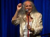 Maria Bethânia canta alegrias e dores do Brasil em live histórica