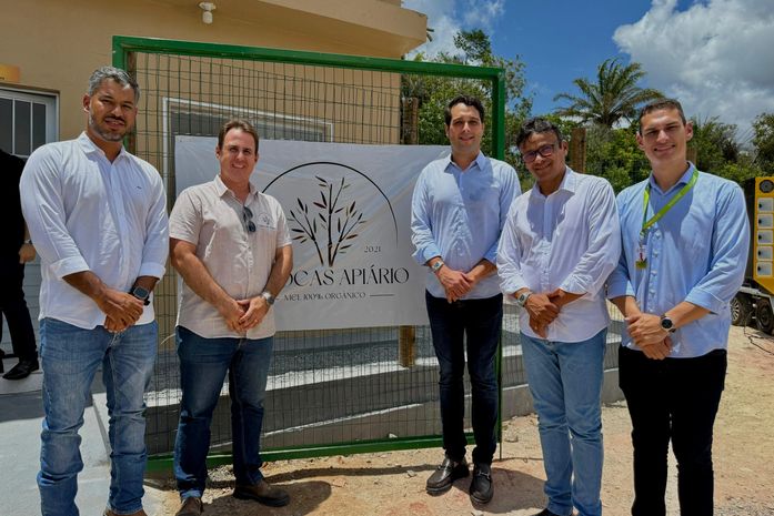 Agricultura do Passo de Camaragibe entrega selo do Serviço de Inspeção Municipal (SIM) executado pelo COZAM ao Tabocas Apiário