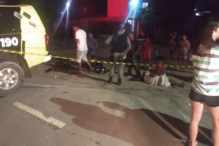 Motociclista entra na contramão para desviar de veículo e colide com outra moto na AL-215