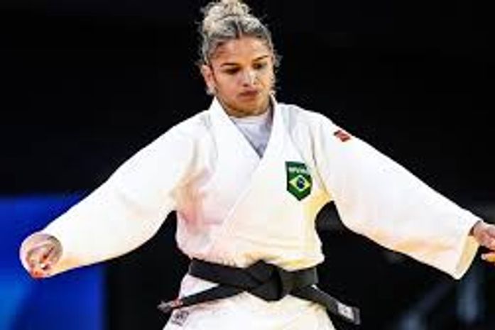 Paris 2024: Larissa Pimenta conquista medalha de bronze no judô