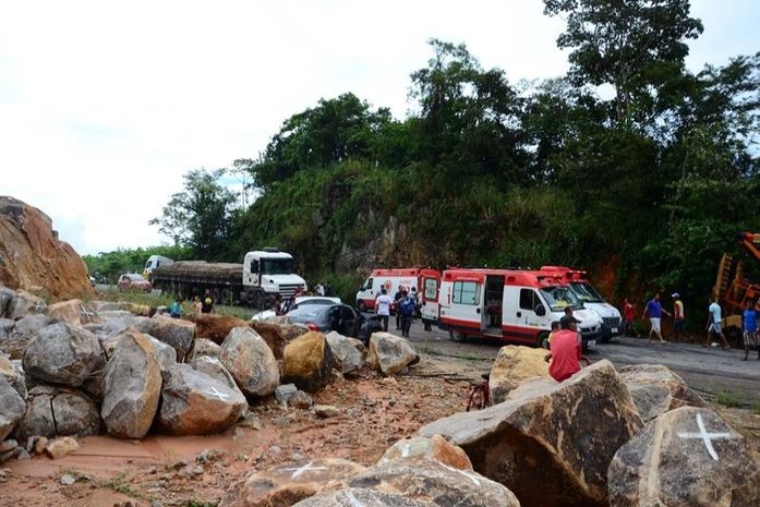 Várias viaturas da SAMU, inclusive do helicóptero, foram acionadas