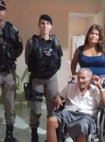 Idoso de 88 anos que estava perdido é localizado e reencontra a família em Maceió 