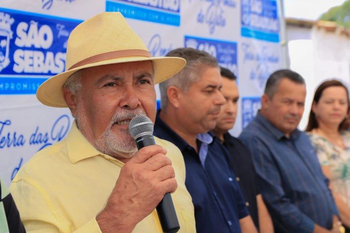 Zé Pacheco, prefeito de São Sebastião