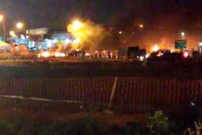 Amigos e familiares de detento morto no PSM realizam protesto na parte alta